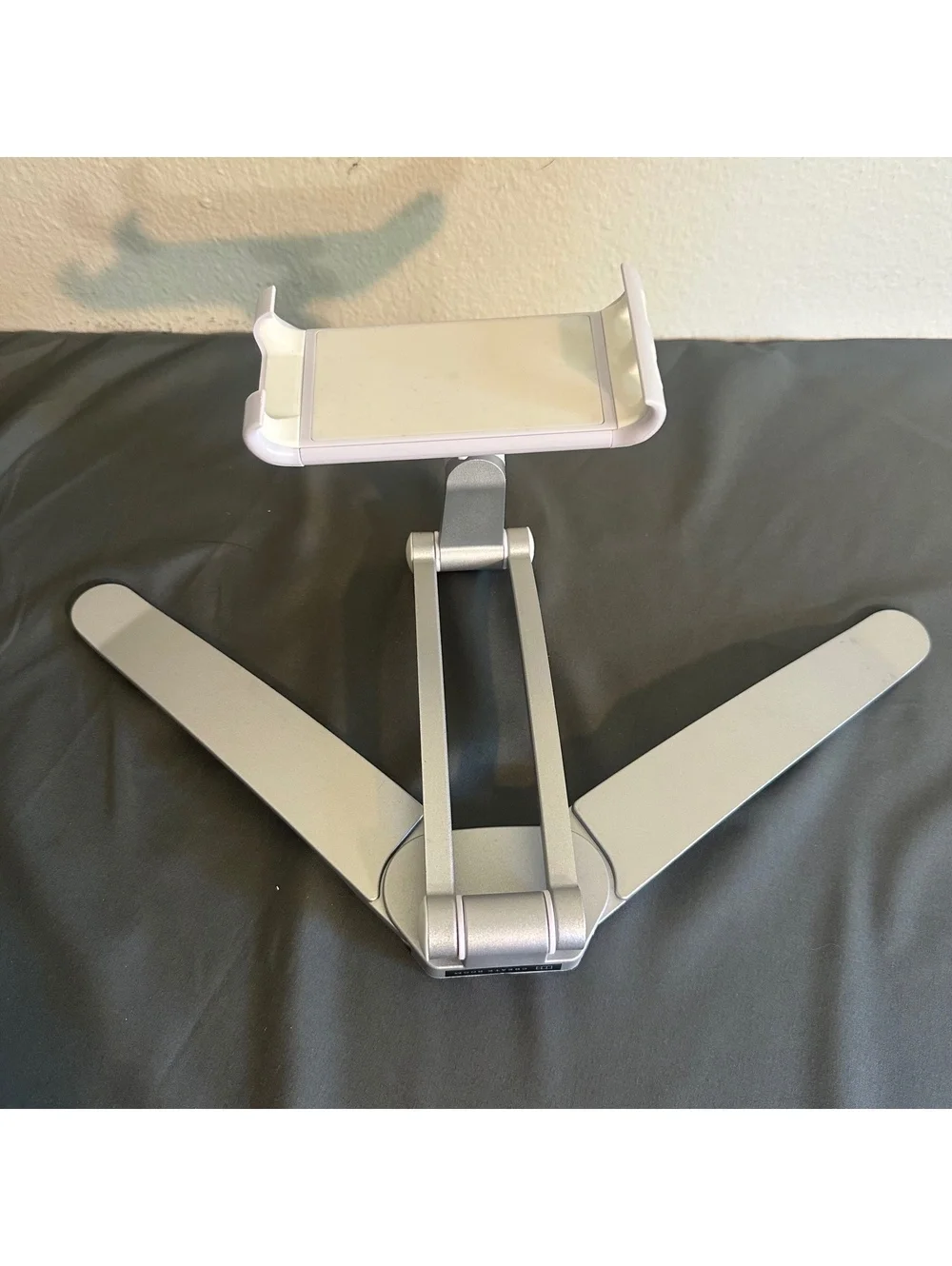 Create Room Adjustable Tablet Holder